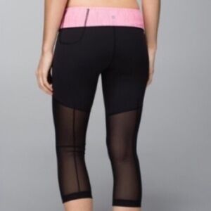 Lulu Lemon Mesh Leggings - Size 4